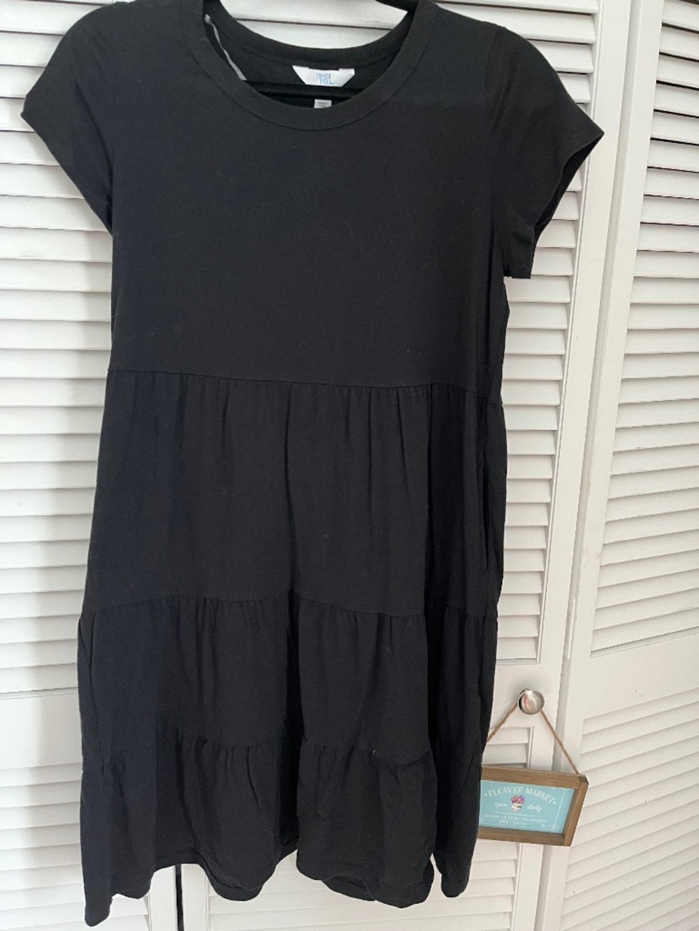 Time and Tru Women's Tiered Cotton Mini Dress with Short Sleeves! Size XS! Black